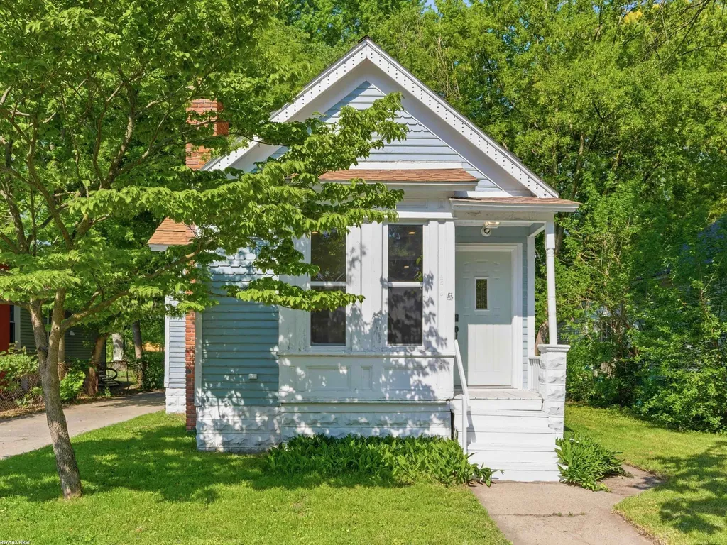 2519 Walnut Street Port Huron City MI 48060