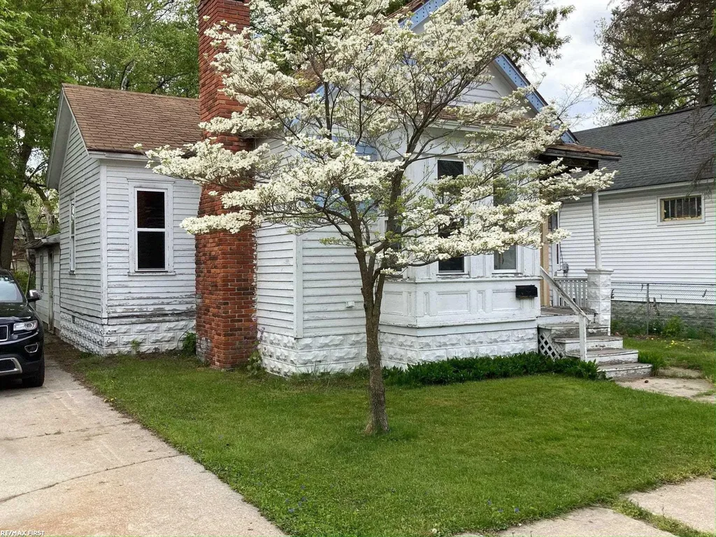 2519 Walnut Street Port Huron City MI 48060