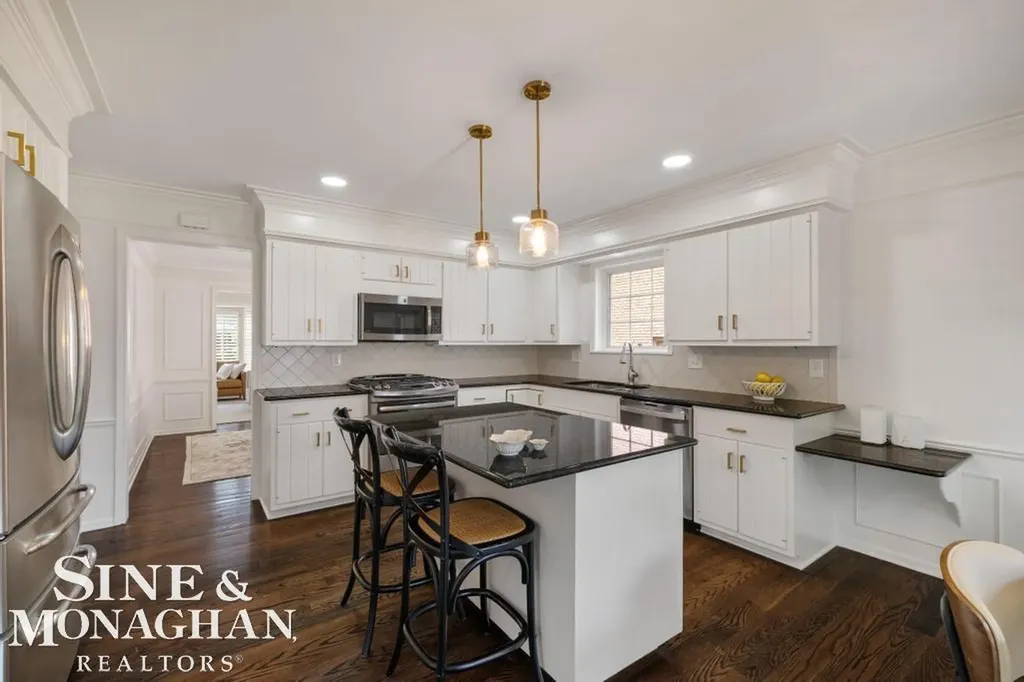 754 N Brys Drive Grosse Pointe Woods City MI 48236