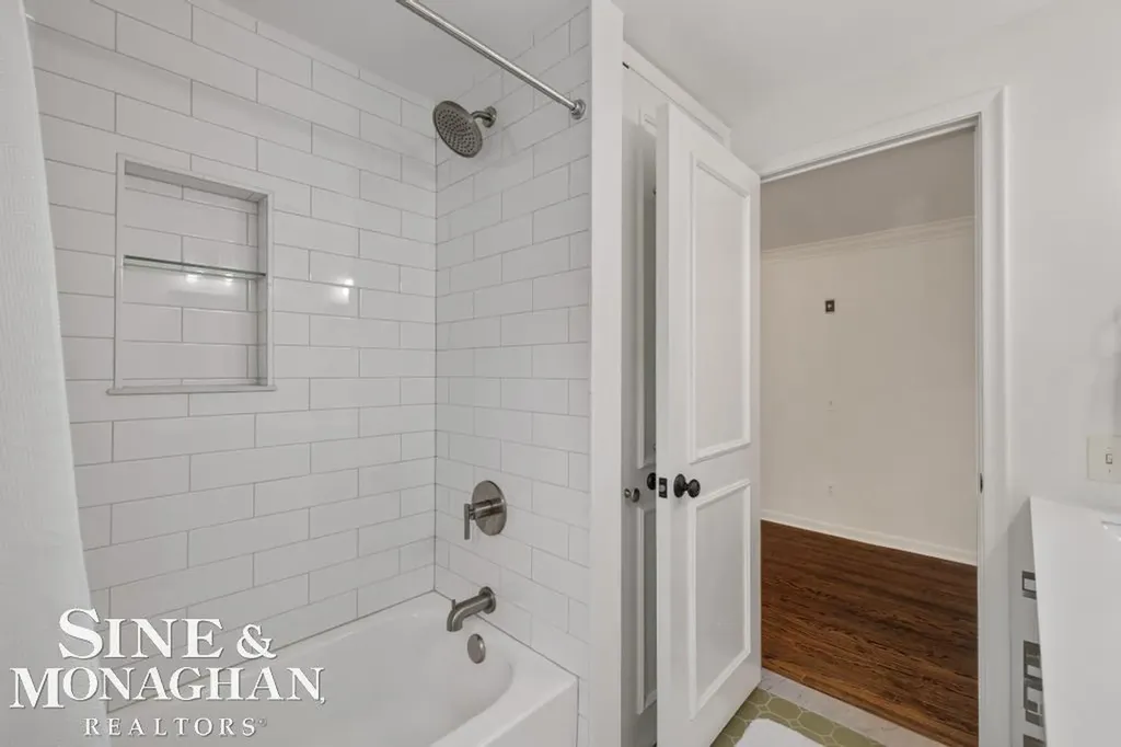 754 N Brys Drive Grosse Pointe Woods City MI 48236
