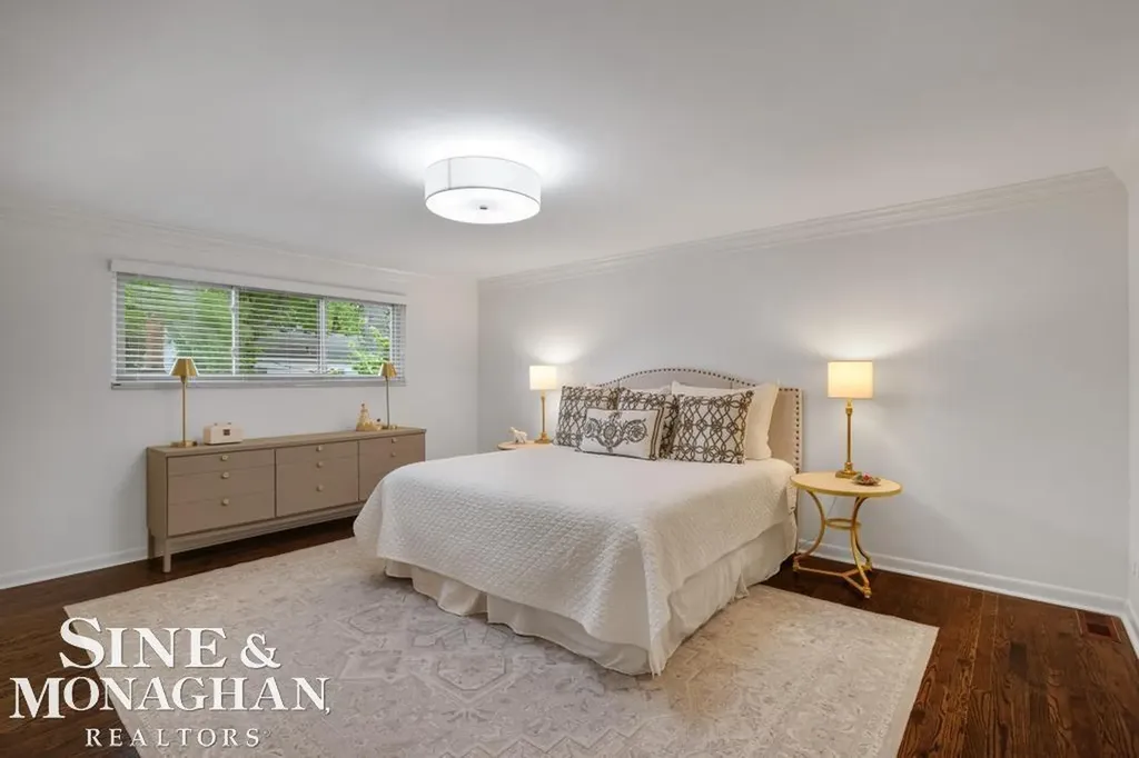 754 N Brys Drive Grosse Pointe Woods City MI 48236