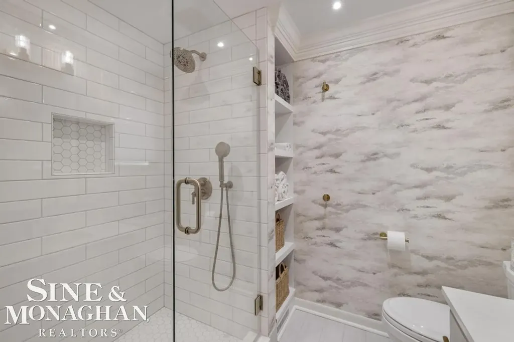 754 N Brys Drive Grosse Pointe Woods City MI 48236