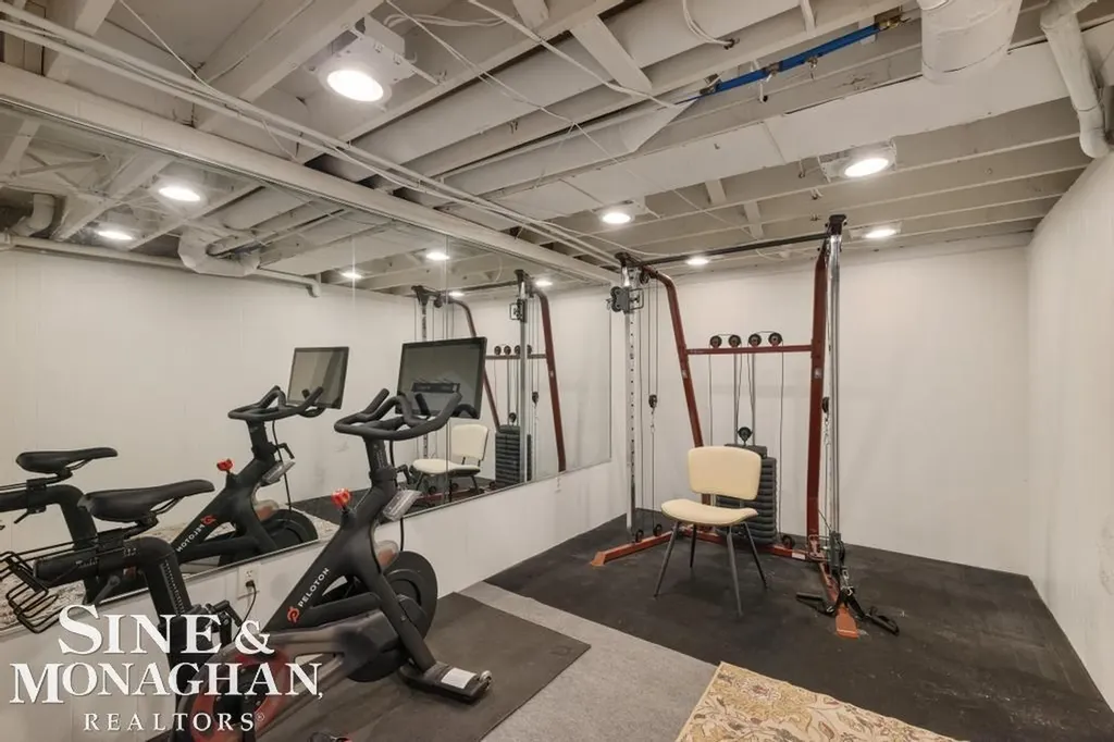 754 N Brys Drive Grosse Pointe Woods City MI 48236