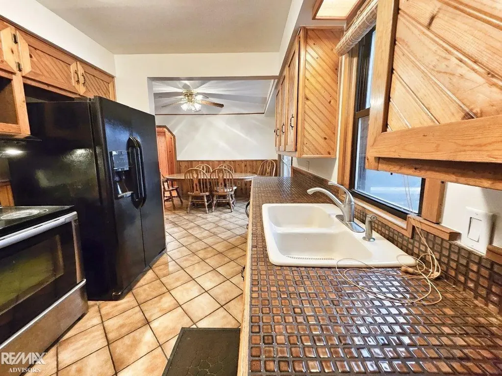 46700 Sugarbush Road Chesterfield Township MI 48047