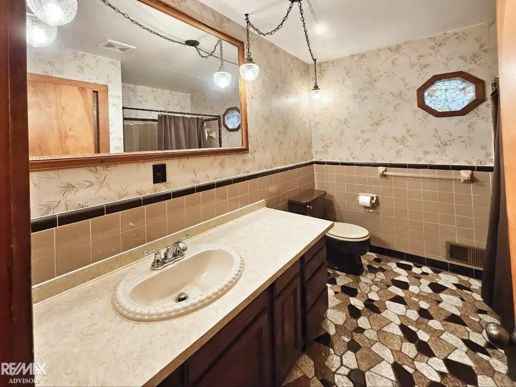 46700 Sugarbush Road Chesterfield Township MI 48047