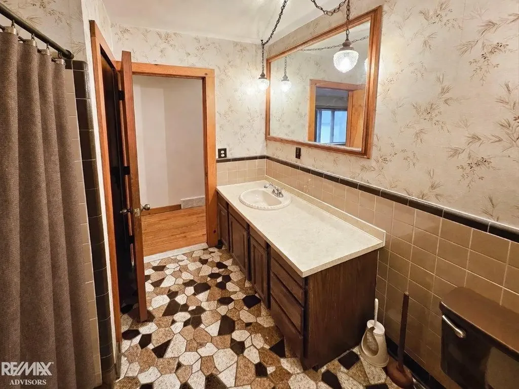 46700 Sugarbush Road Chesterfield Township MI 48047