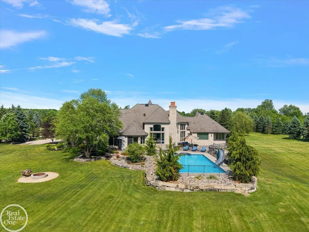 61391 Indian Trail Road Ray Township MI 48096