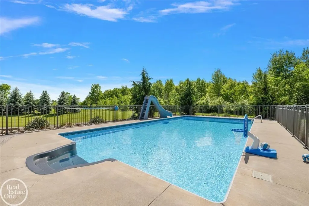 61391 Indian Trail Road Ray Township MI 48096