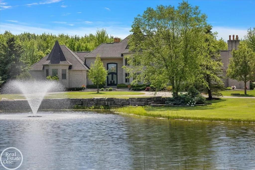 61391 Indian Trail Road Ray Township MI 48096