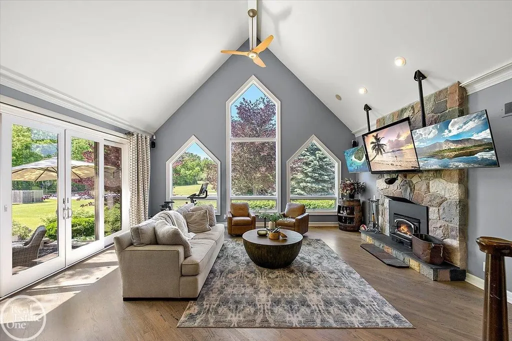 61391 Indian Trail Road Ray Township MI 48096