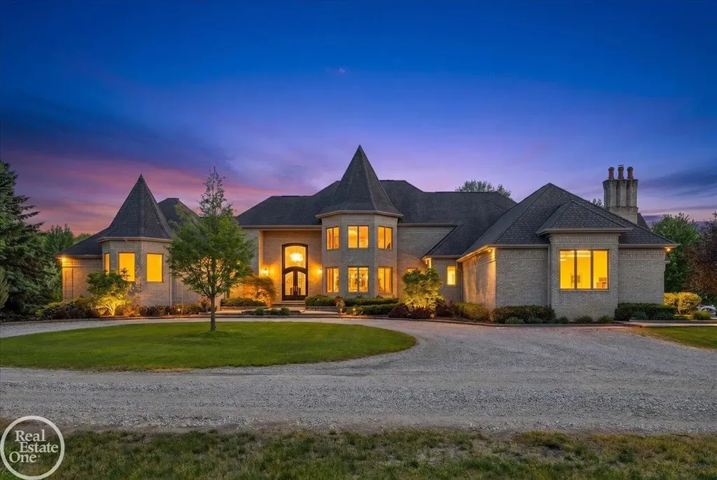 61391 Indian Trail Road Ray Township MI 48096