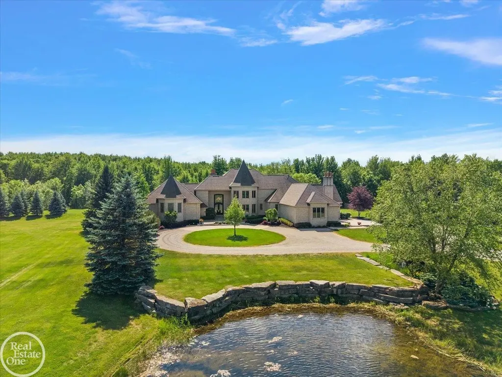 61391 Indian Trail Road Ray Township MI 48096
