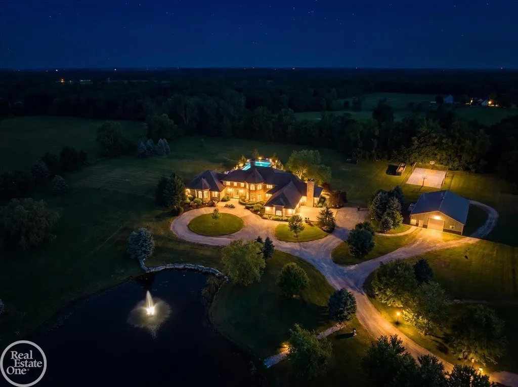61391 Indian Trail Road Ray Township MI 48096