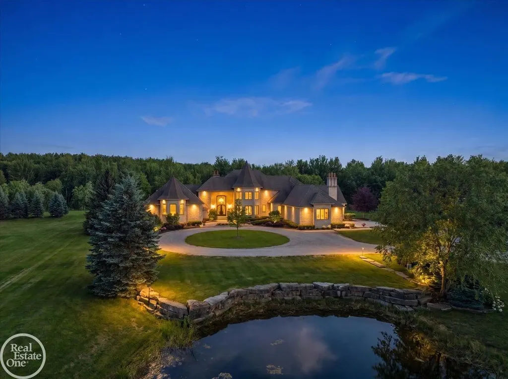 61391 Indian Trail Road Ray Township MI 48096