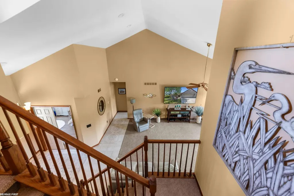 44325 Meadowlake Drive Sterling Heights City MI 48313
