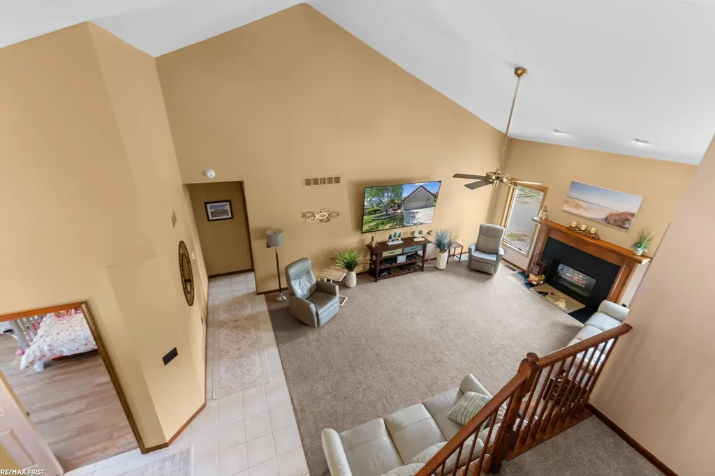44325 Meadowlake Drive Sterling Heights City MI 48313