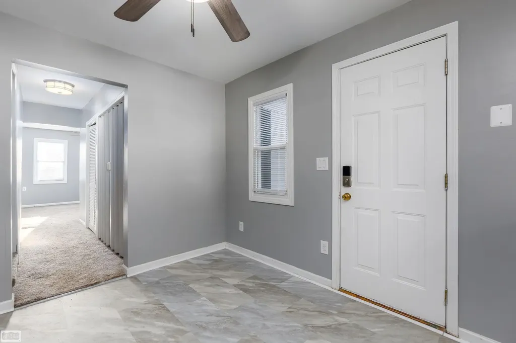 28631 Galloway Street Roseville City MI 48066