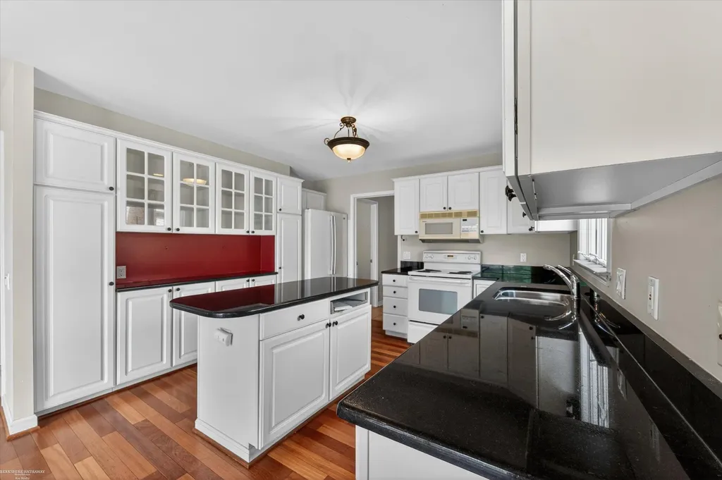 1654 Seymour Lake Road Oxford Village MI 48371