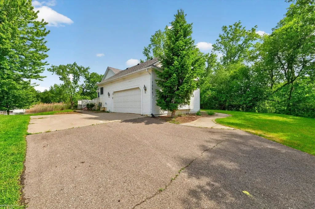1654 Seymour Lake Road Oxford Village MI 48371