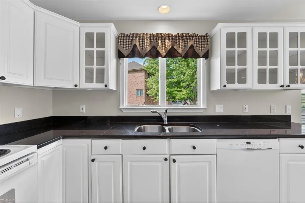 1654 Seymour Lake Road Oxford Village MI 48371
