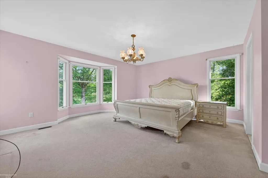 1654 Seymour Lake Road Oxford Village MI 48371