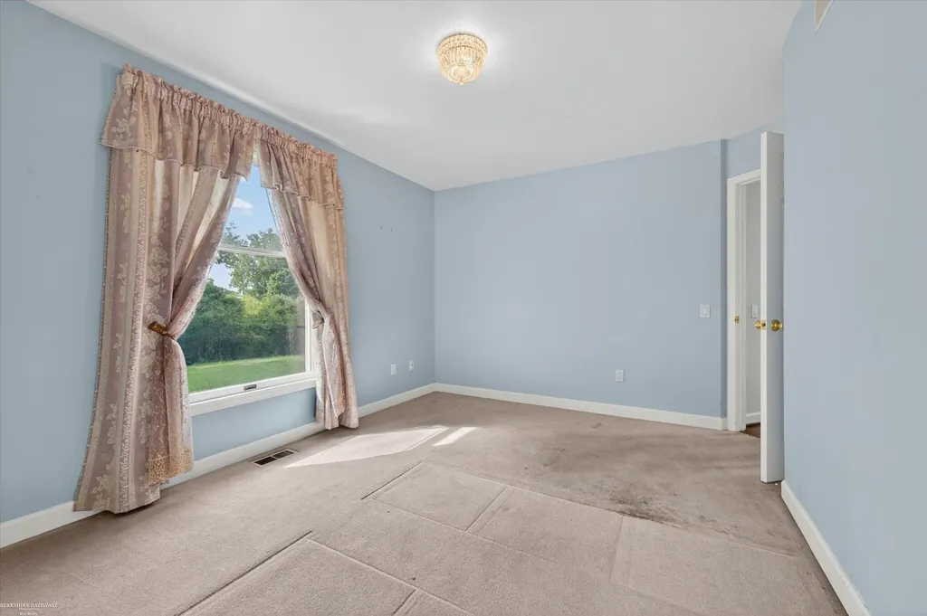 1654 Seymour Lake Road Oxford Village MI 48371