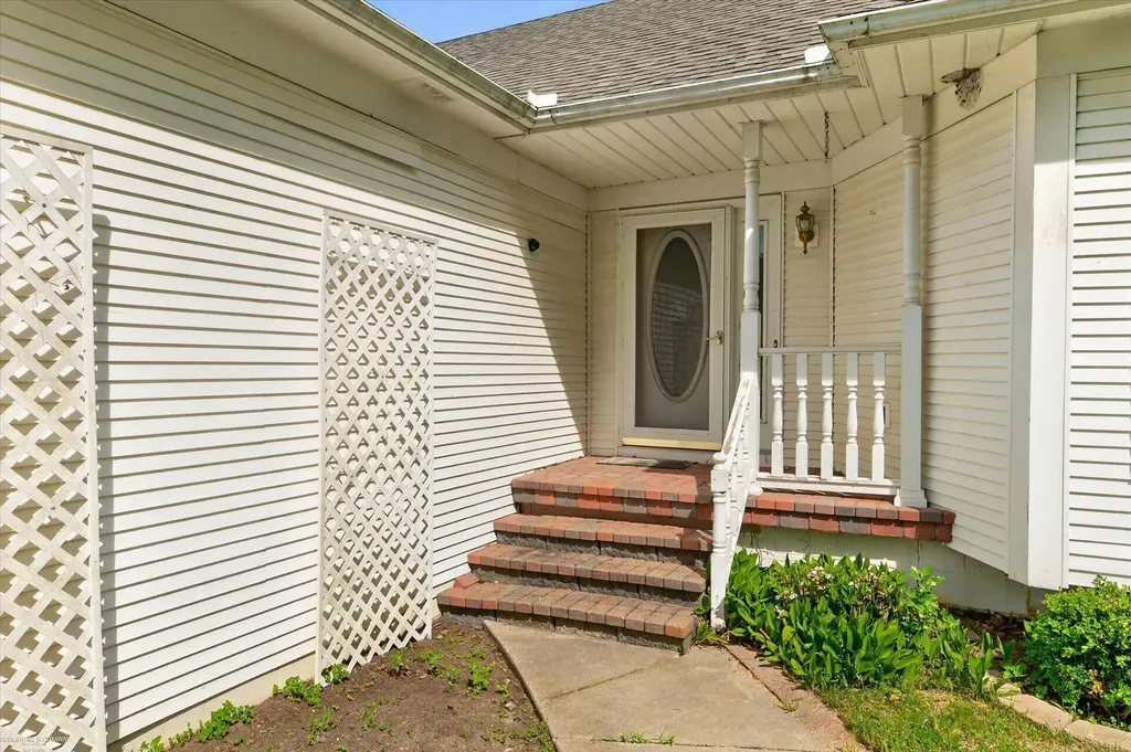 1654 Seymour Lake Road Oxford Village MI 48371