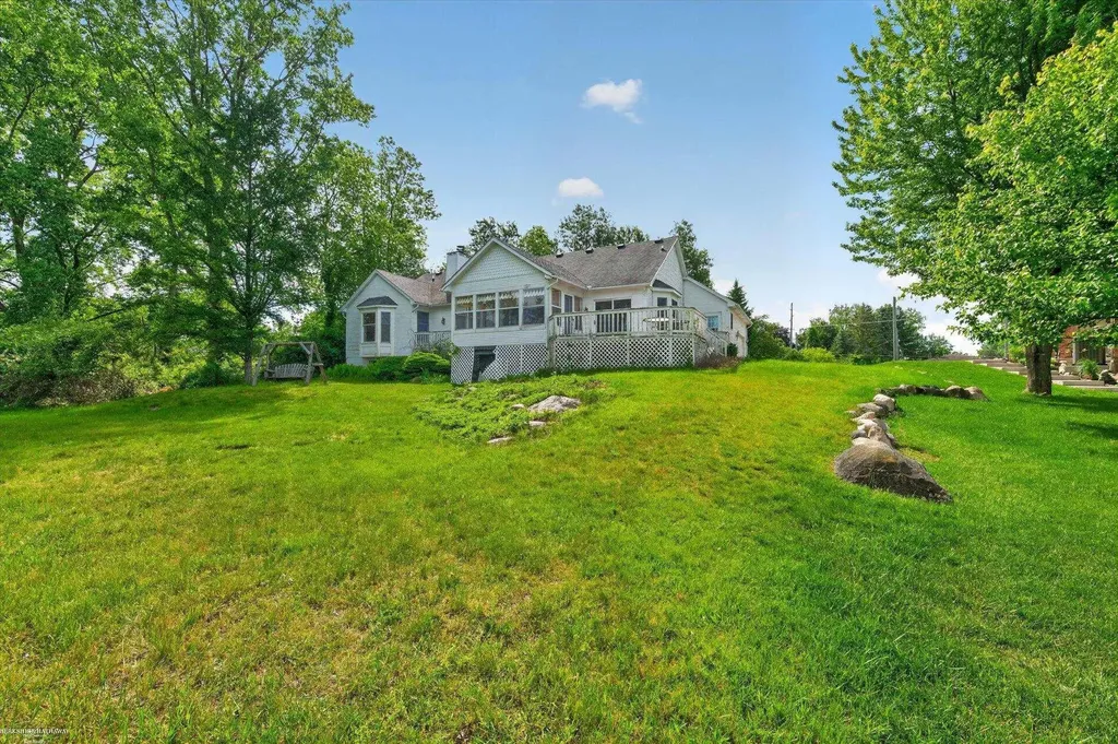 1654 Seymour Lake Road Oxford Village MI 48371