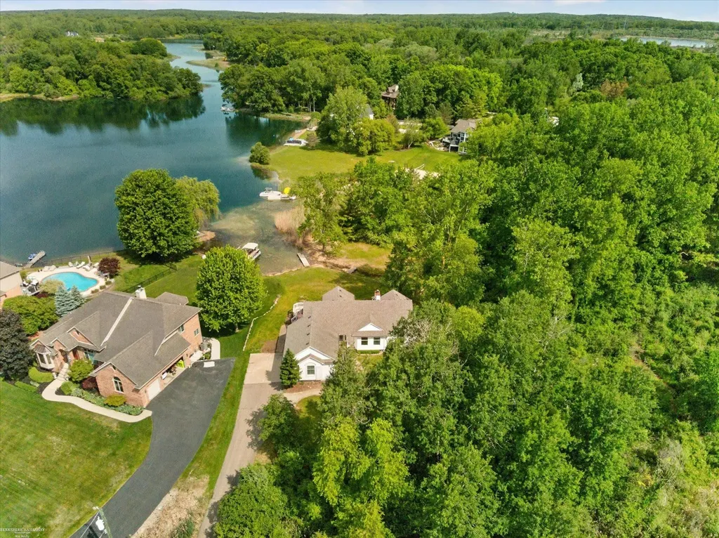 1654 Seymour Lake Road Oxford Village MI 48371