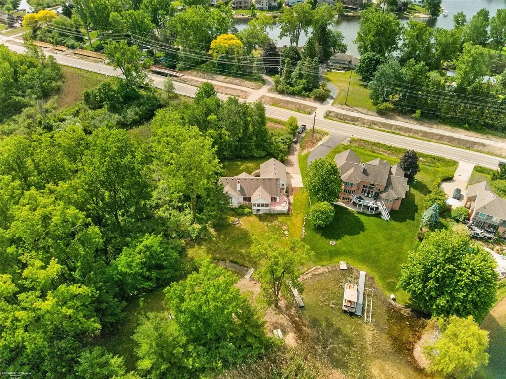 1654 Seymour Lake Road Oxford Village MI 48371