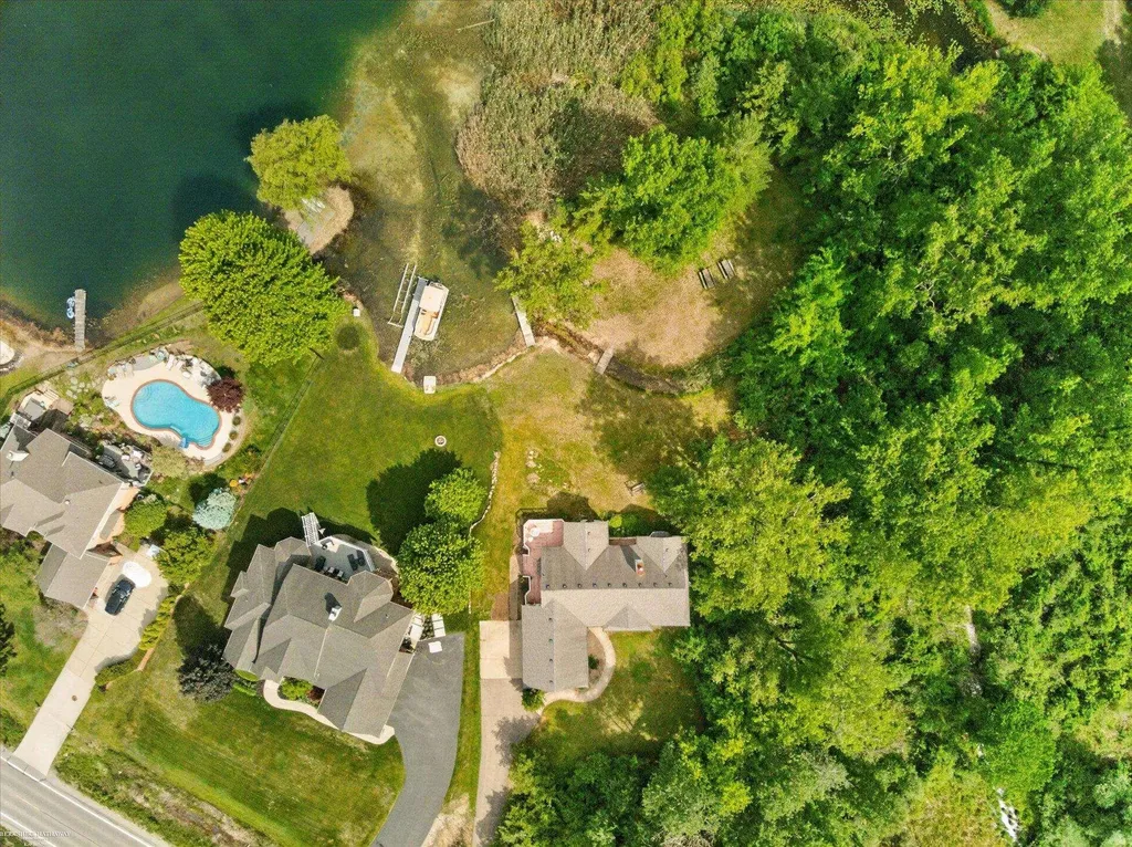 1654 Seymour Lake Road Oxford Village MI 48371