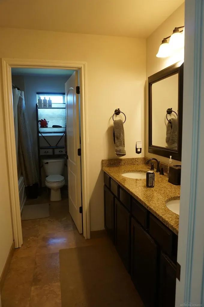 3526 Hawthorn Court Oakland Charter Township MI 48363