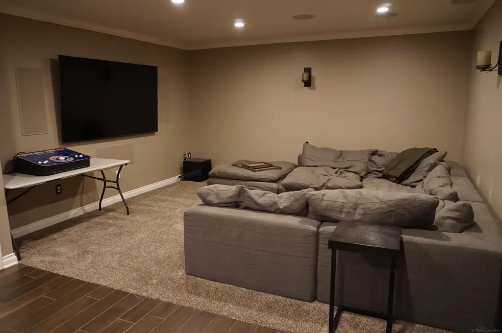 3526 Hawthorn Court Oakland Charter Township MI 48363
