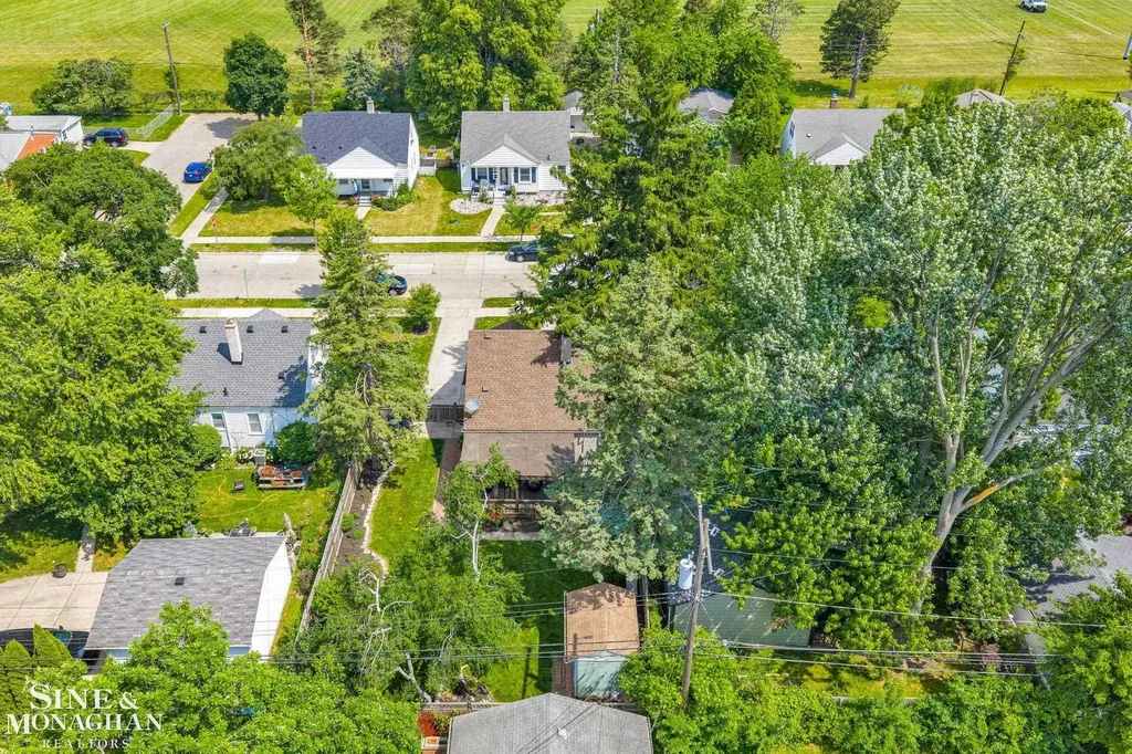 1421 W Windemere Avenue Royal Oak City MI 48073