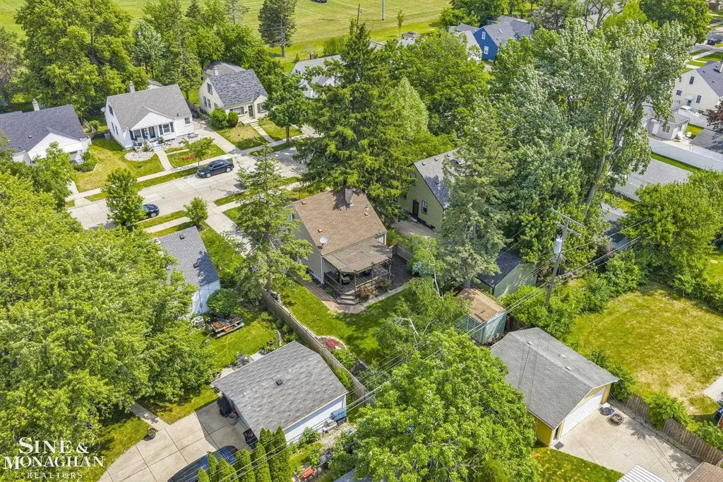 1421 W Windemere Avenue Royal Oak City MI 48073