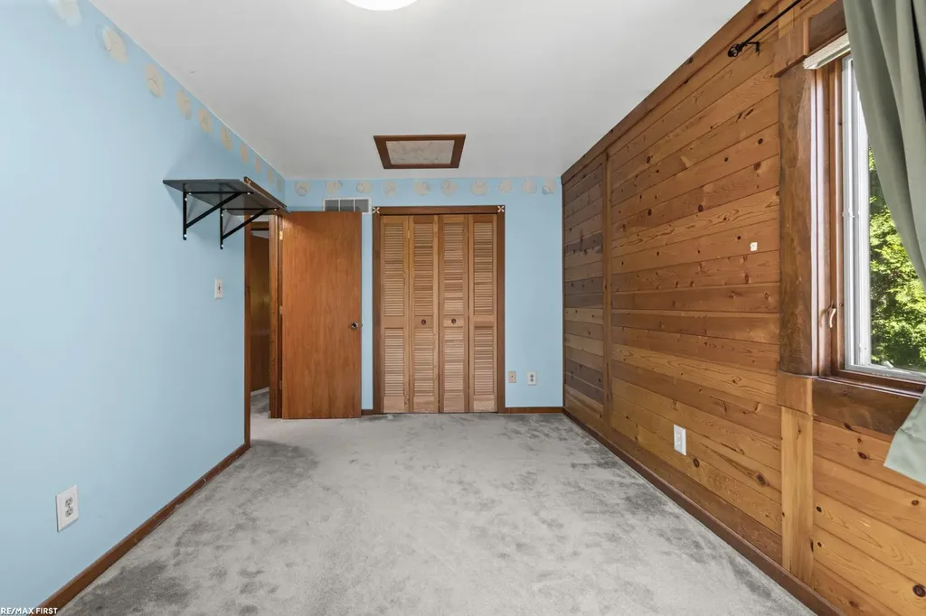 38661 Jahn Street Livonia City MI 48152