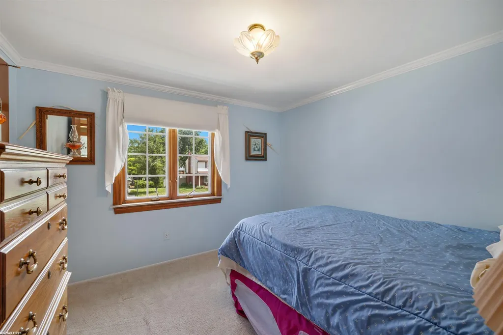 23548 Kim Drive Clinton Charter Township MI 48035