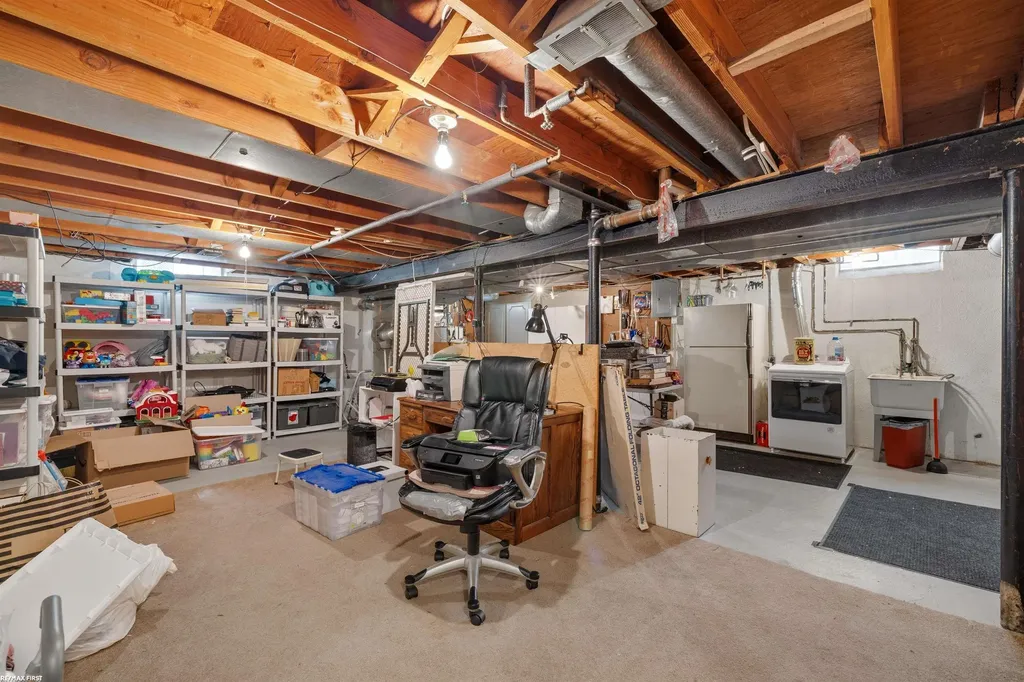23548 Kim Drive Clinton Charter Township MI 48035