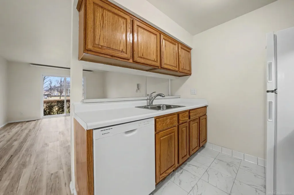 34680 Huntley Drive Sterling Heights City MI 48312