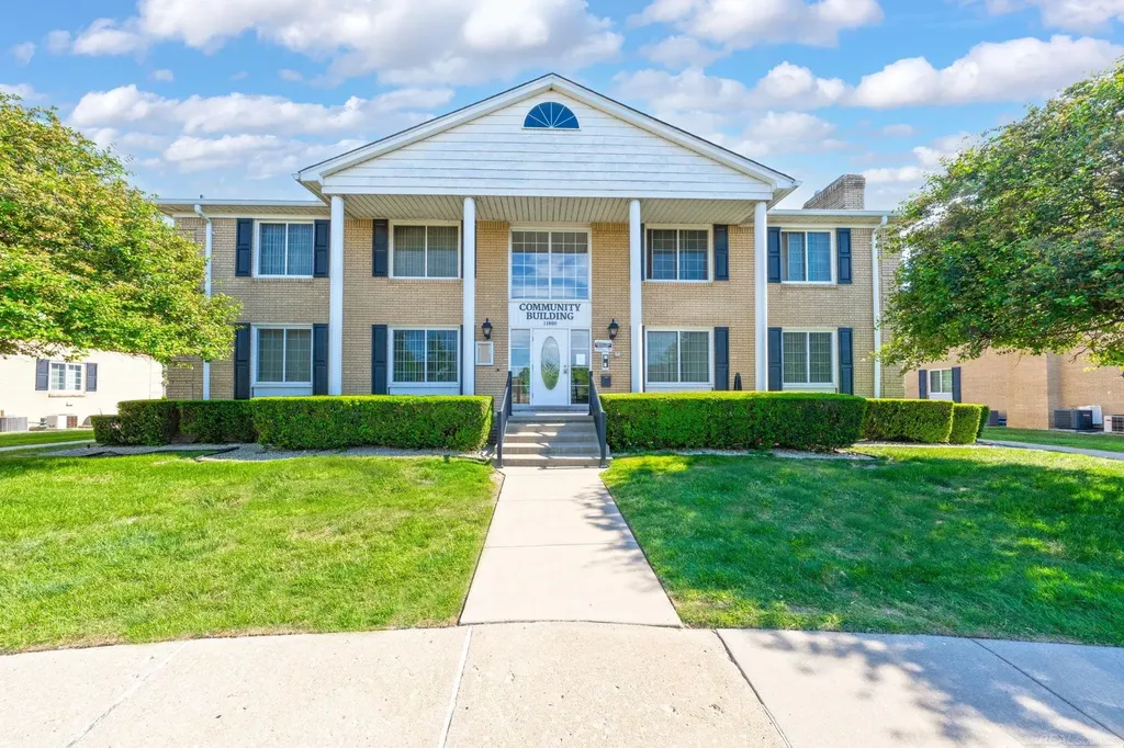 34680 Huntley Drive Sterling Heights City MI 48312