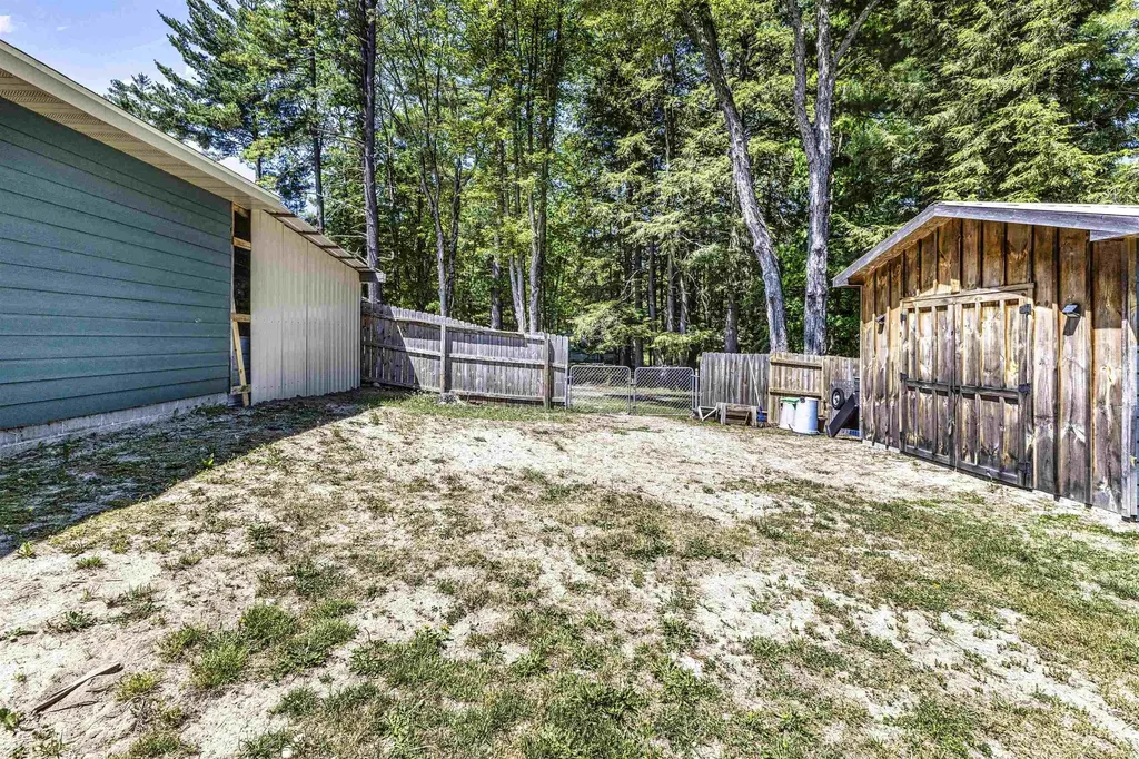 408 Beech Street Roscommon Township MI 48629