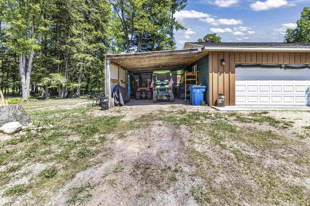 408 Beech Street Roscommon Township MI 48629