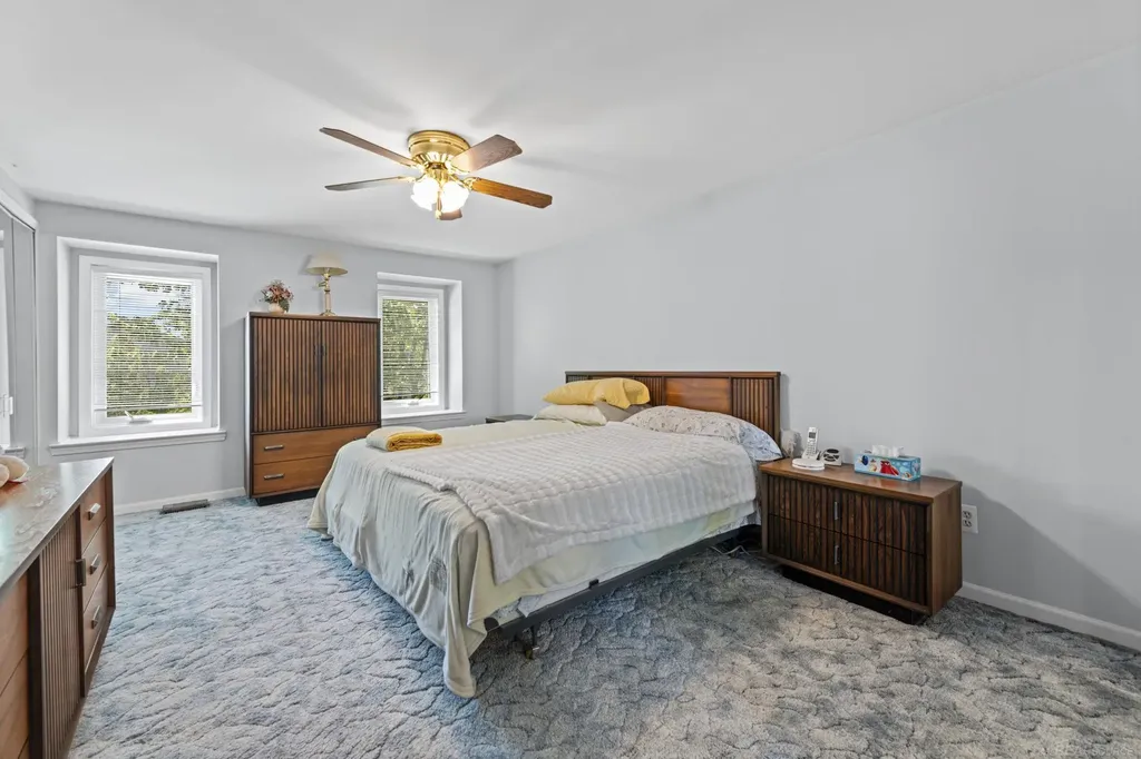 500 Pineview Court St. Clair Shores City MI 48081