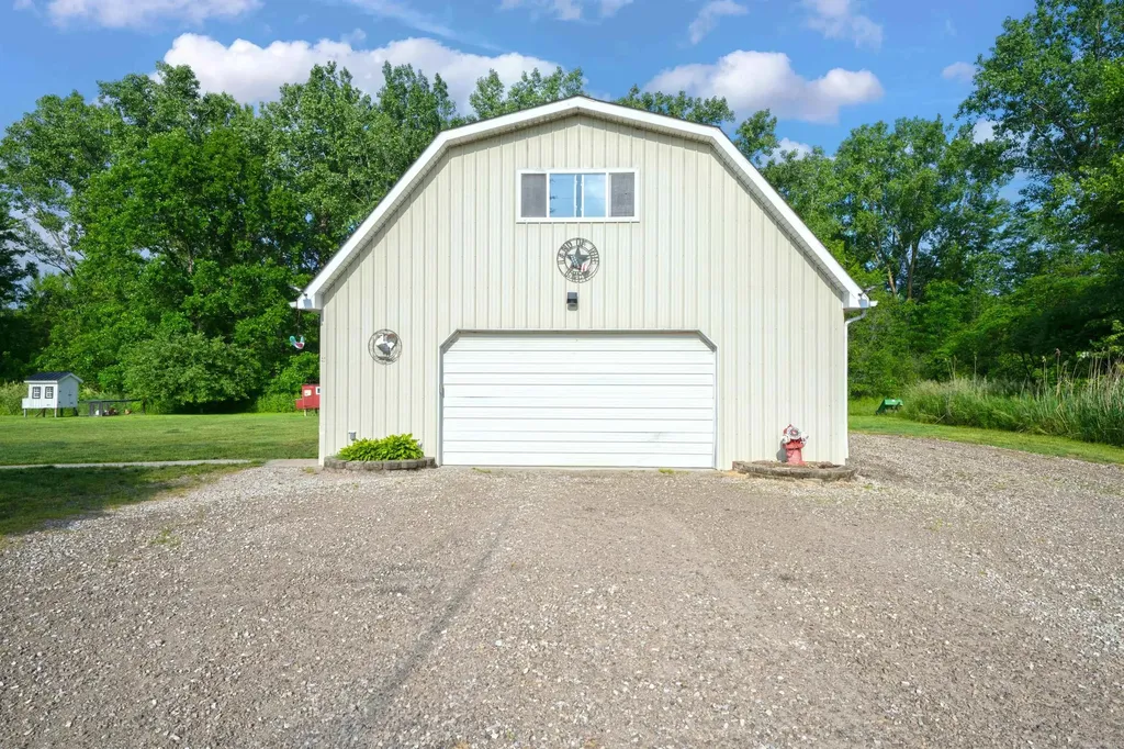 64135 Omo Road Lenox Township MI 48050