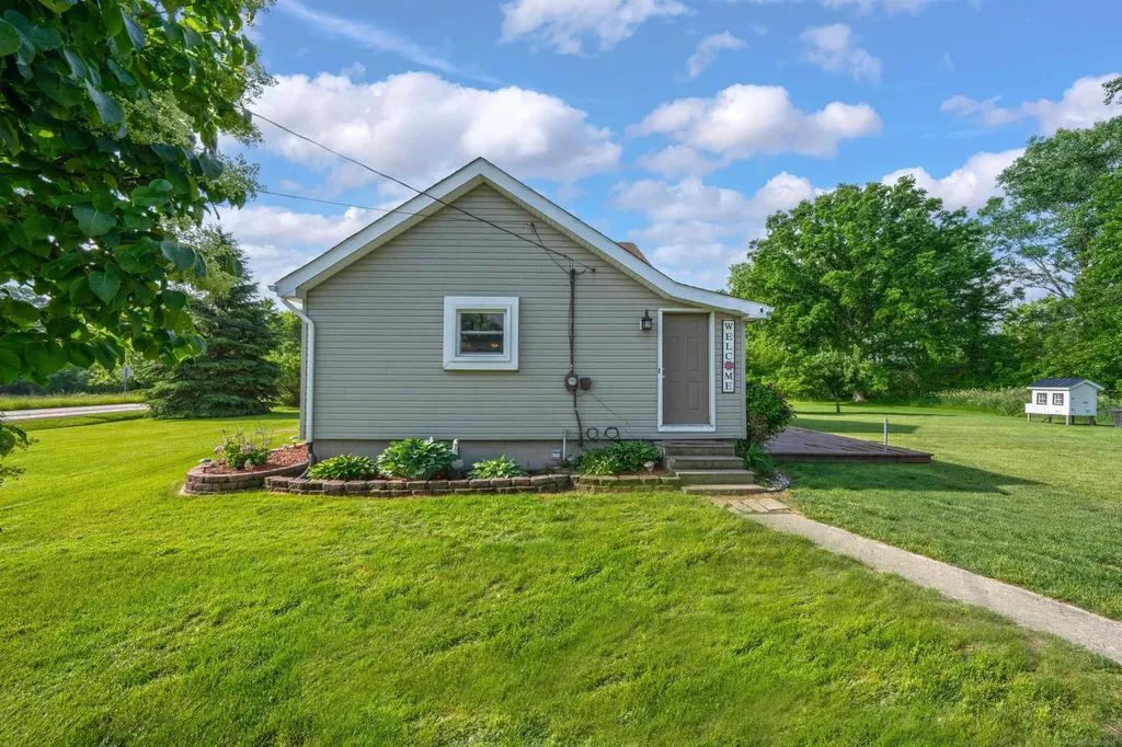 64135 Omo Road Lenox Township MI 48050