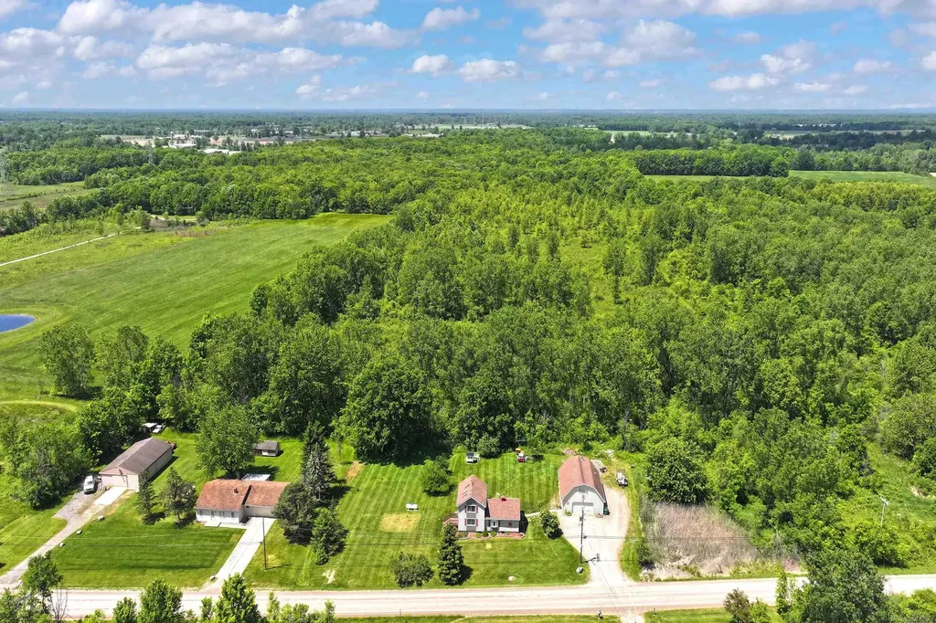 64135 Omo Road Lenox Township MI 48050