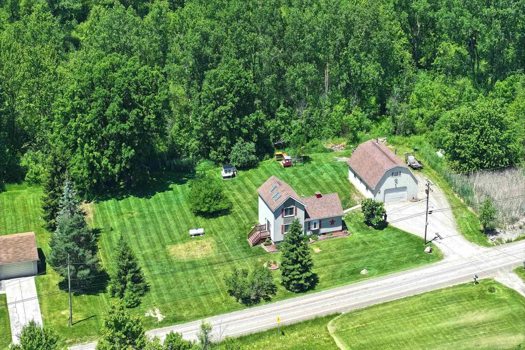 64135 Omo Road Lenox Township MI 48050