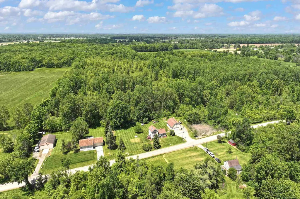 64135 Omo Road Lenox Township MI 48050