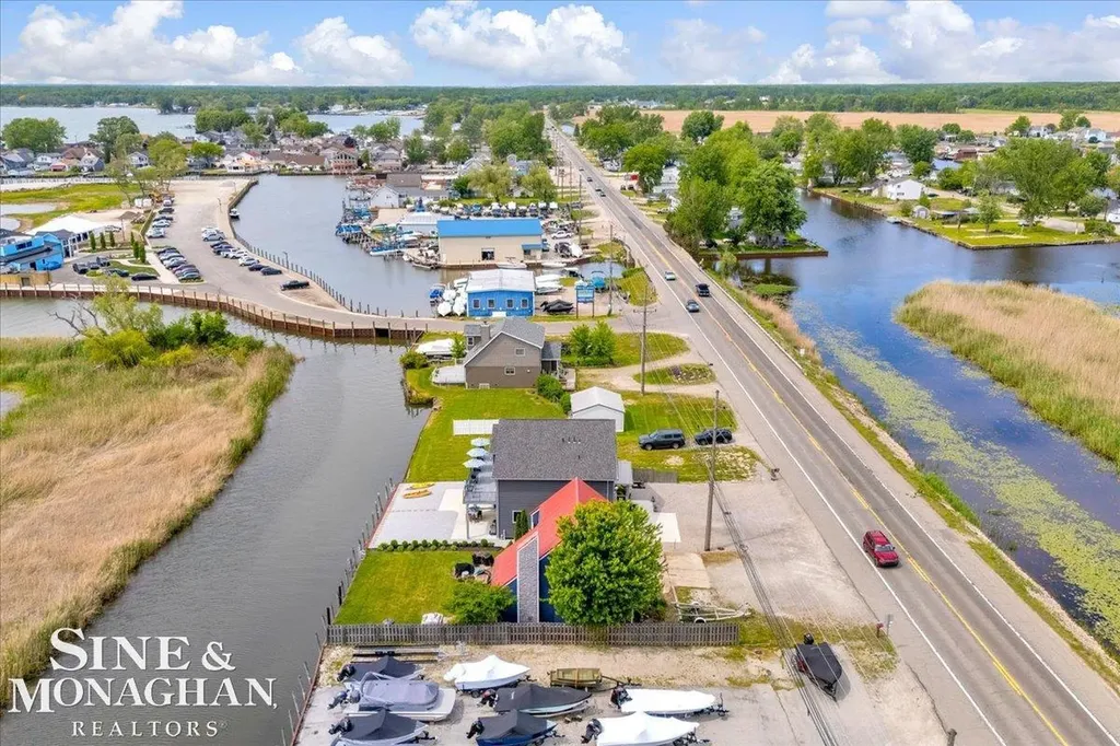 7305 Dyke Road Clay Township MI 48001