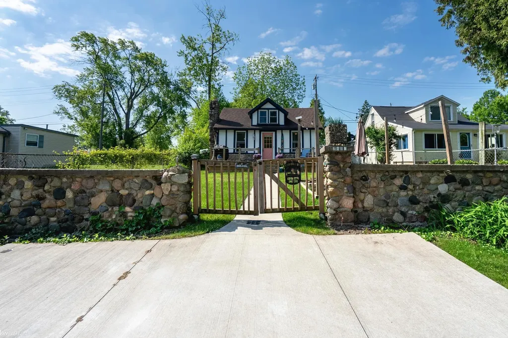 7468 Huron Bay Boulevard Worth Township MI 48450